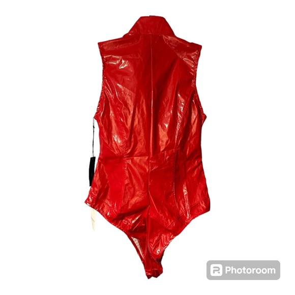 Forever 21 X Fredricks of Hollywood NWT red vinyl bodysuit Large - Picture 2 of 9